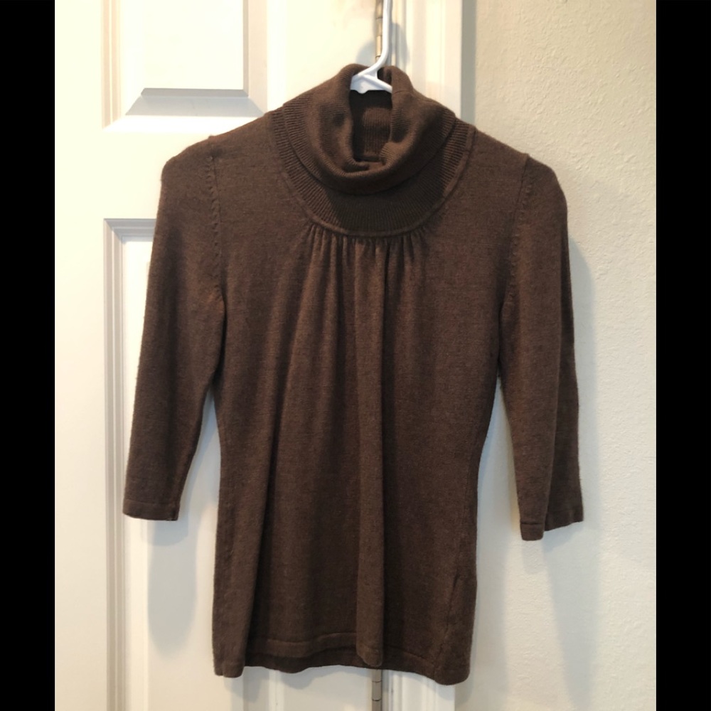 Banana Republic small sweater